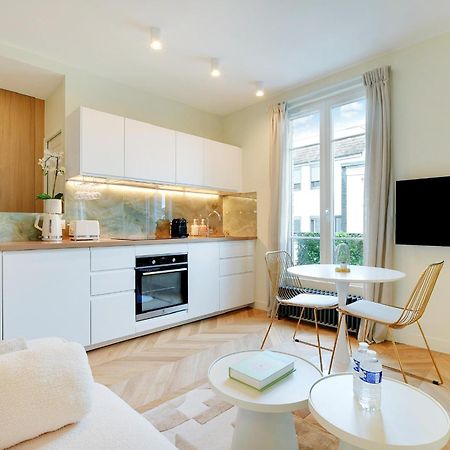 Suite Deluxe 1 By Les Maisons De Charloc Homes Boulogne-Billancourt Luaran gambar
